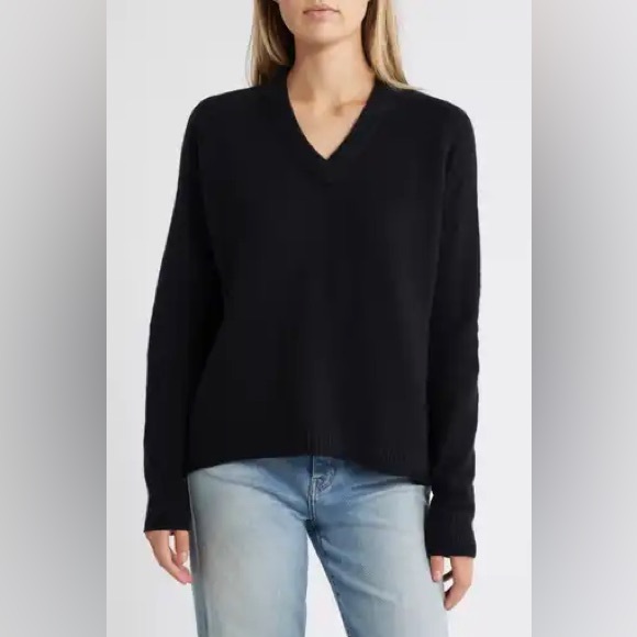 Nordstrom Black V-Neck Sweater Essential Knitwear